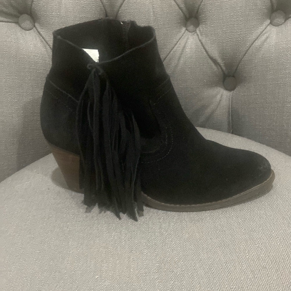Steve Madden tassel booties